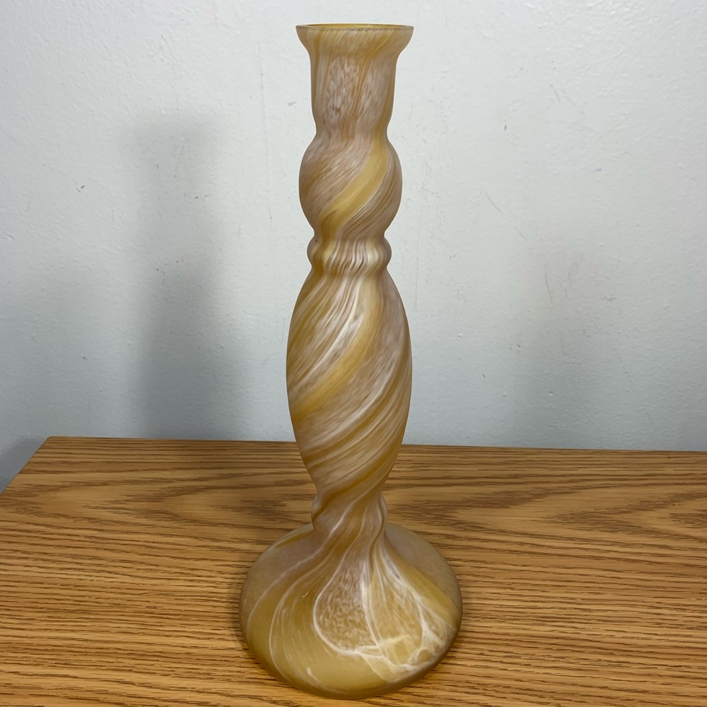 Maestro Vetrai Italian Glass Vase Carmel white swirl
